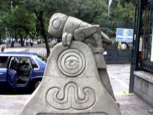 Museo de Arte Moderno de México D.F.  escultura del cerro de Chapultepec